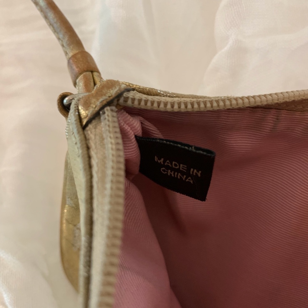 COACH GOLDEN TAN WRISTLET - Picture 12 of 15